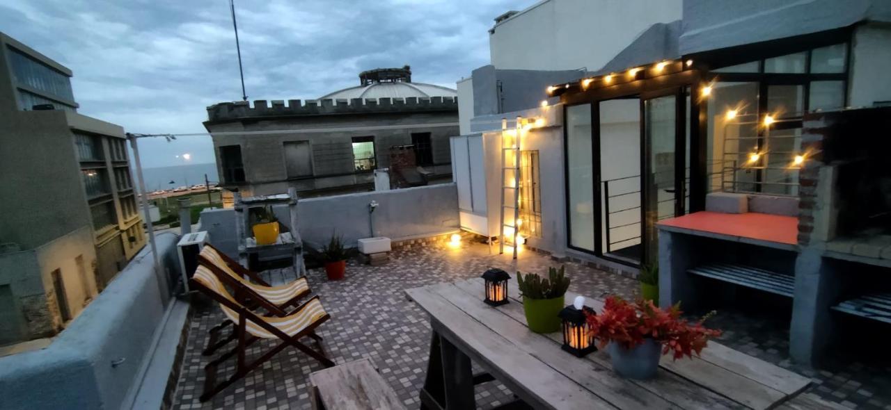 몬테비데오 House With Large Terrace, Jacuzzi And Gated Parking For One Car 빌라 외부 사진
